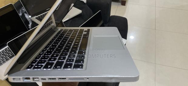 Laptop Apple MacBook 2011 8GB Intel Core I5 SSD 128GB · Photo 4