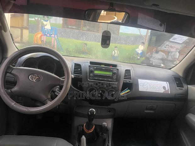 Toyota Hilux 2.5 D-4D Double Cab 2008 Gray