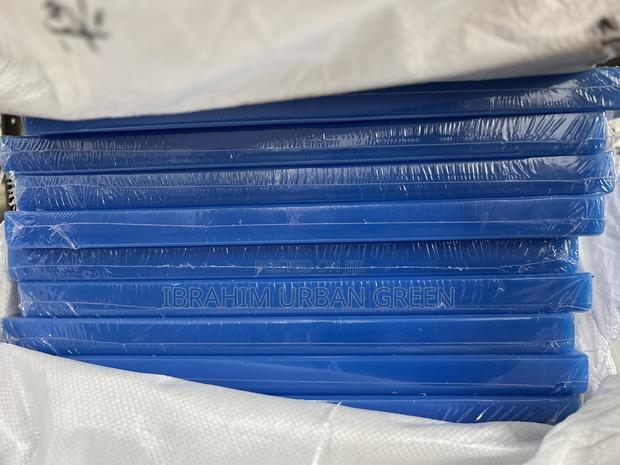 Commercial Cutting Board Blue Color · Photo 1