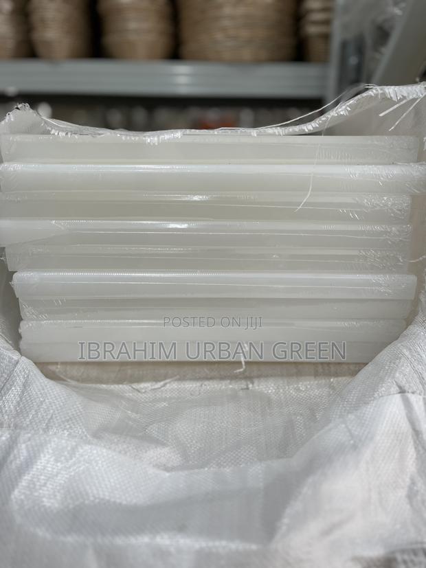Commercial Cutting Board White Color · Photo 1