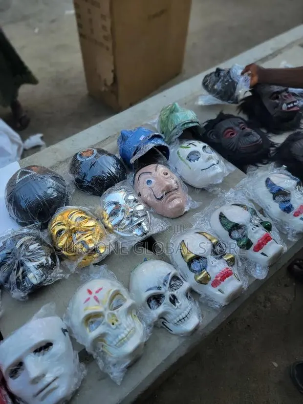Party Mask of Type · Photo 1
