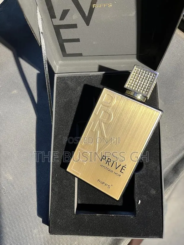 Prive Mystique Noir Perfume · Photo 1