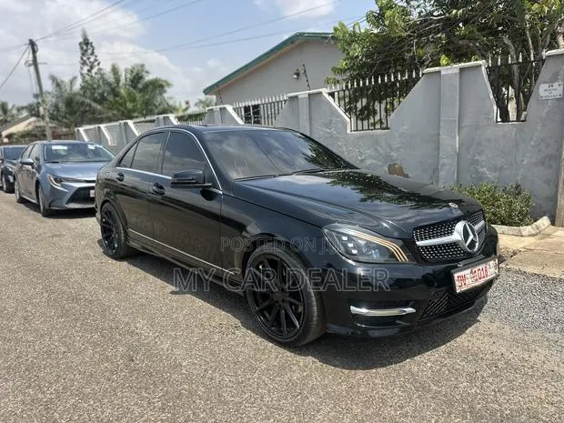 Mercedes-Benz C250 2013 Black · Photo 1