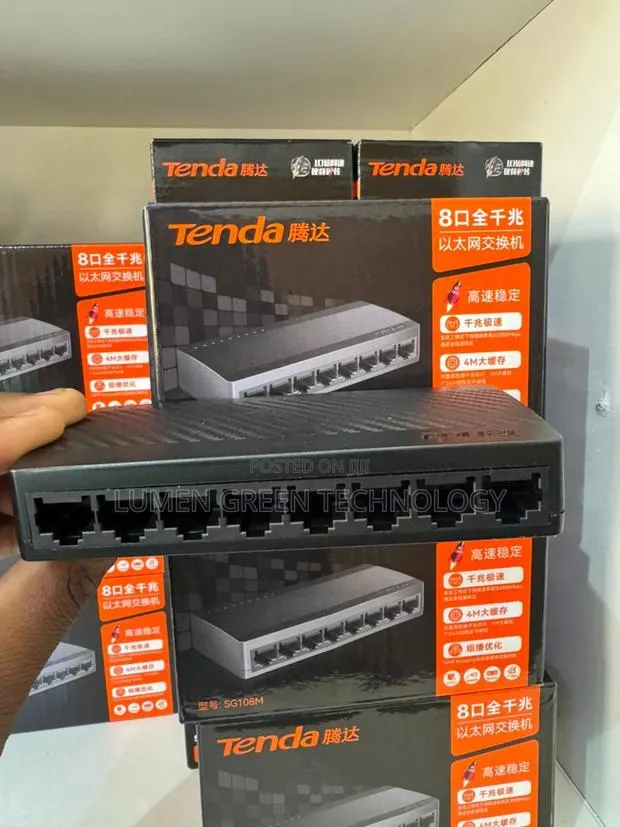 8-Port Tenda Switch · Photo 1