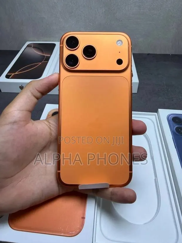 Apple iPhone 17 Pro Max 512 GB Orange · Photo 1