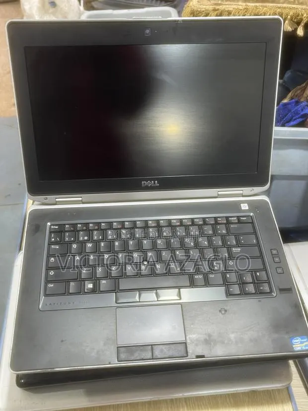 Laptop Dell Latitude 6430u 4GB Intel Core i5 HDD 500GB · Photo 1