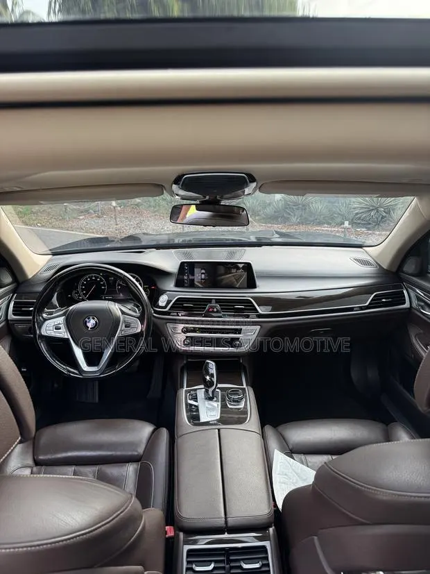 BMW 7 Series 730Li 2017 Black · Photo 1