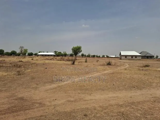 Plot on the Tamale-Airpot Road for Sale · Photo 1