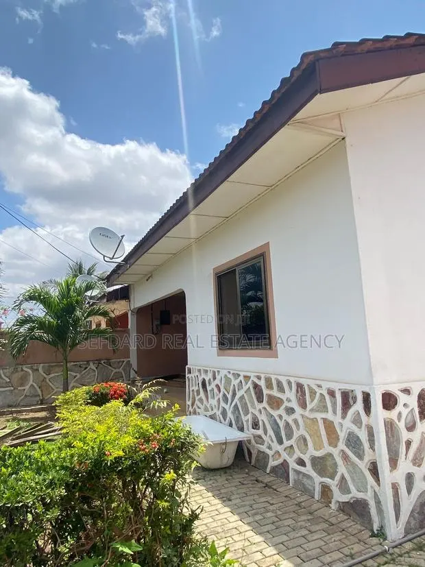 3bdrm House in Sefdard Properties, Adjiriganor for rent · Photo 1