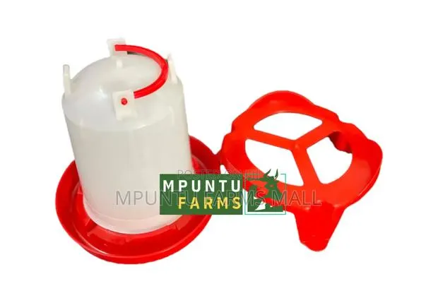 3ltrs Drinker With Stand · Photo 1