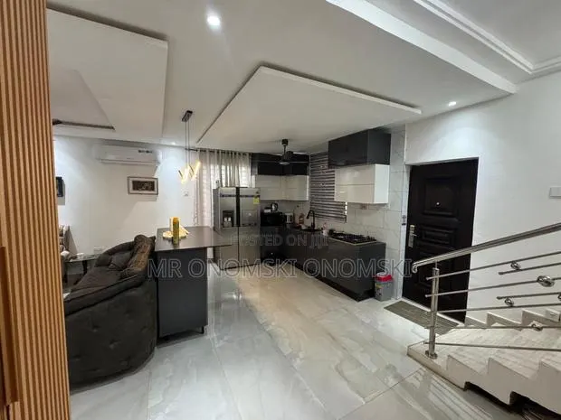 Studio Luxurious Rooms Located at Tema Community 12 New Road Klagon · Photo 2