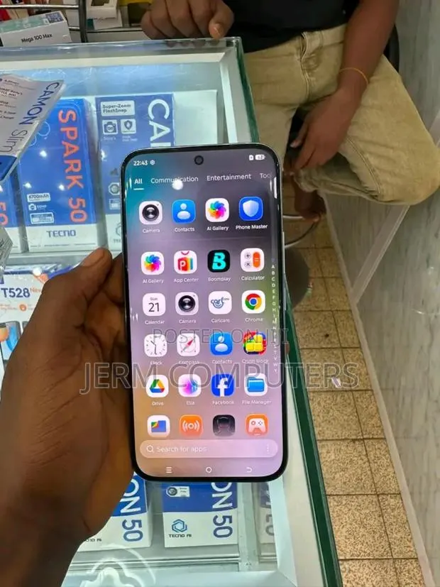 New Tecno Camon Slim 256 GB White · Photo 1