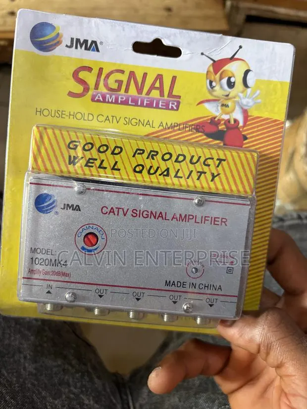 JMA Signal Amplifier 4 Way · Photo 1