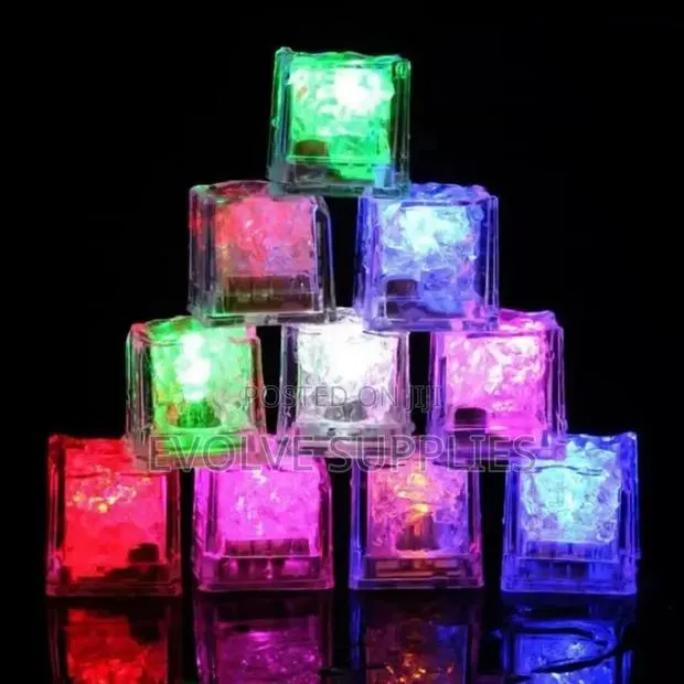 LED Ice Cube · Photo 1