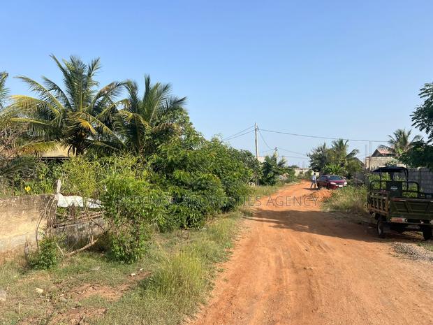 Plot for Sale at Afienya · Photo 3
