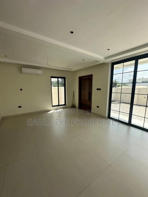 4bdrm House in Airport Residential Area for sale · Photo 6