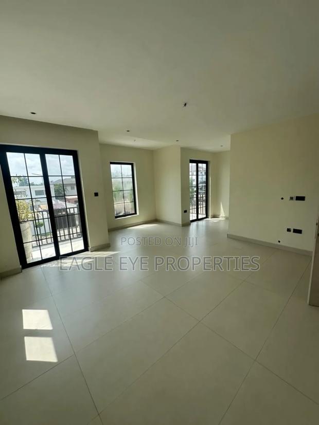 4bdrm House in Airport Residential Area for sale · Photo 7