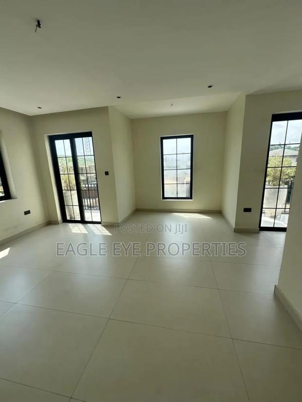 4bdrm House in Airport Residential Area for sale · Photo 8