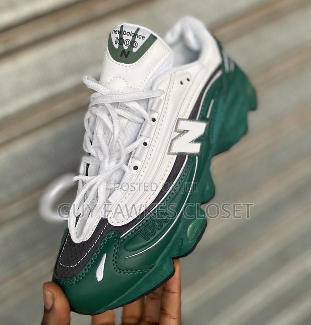 New Balance 1000 · Photo 2