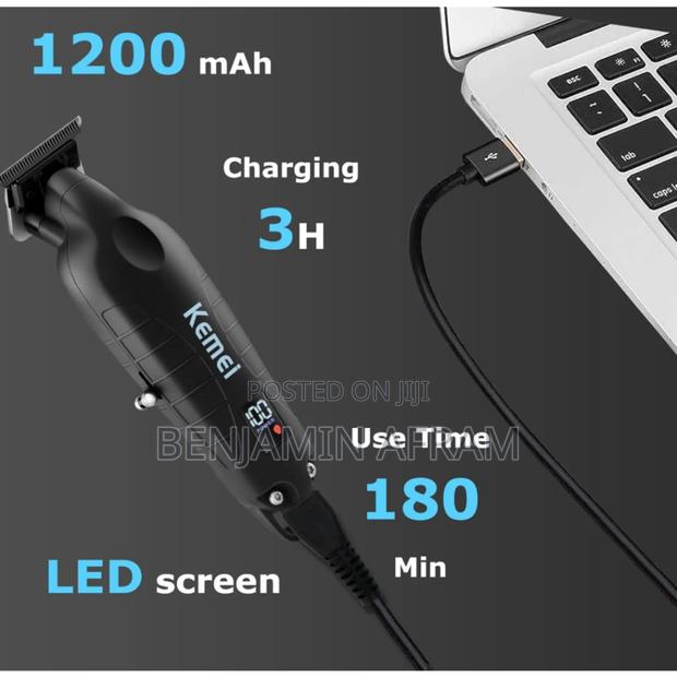 Rechargeable Cordless Barbering Machine KM -2293 · Photo 5