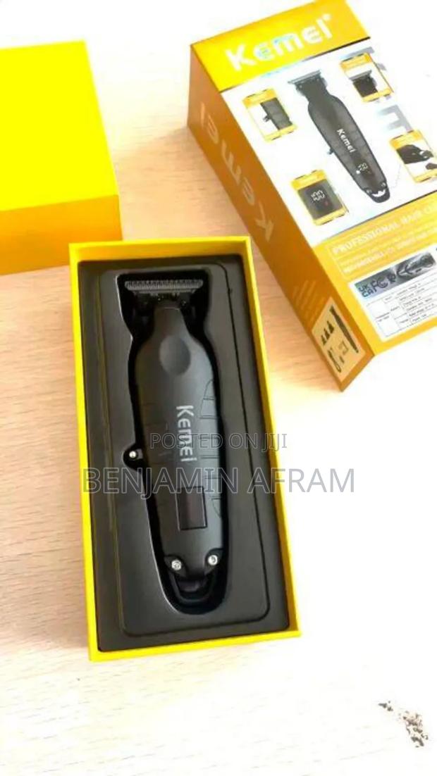 Rechargeable Cordless Hair Trimmer KM-2293 · Photo 3