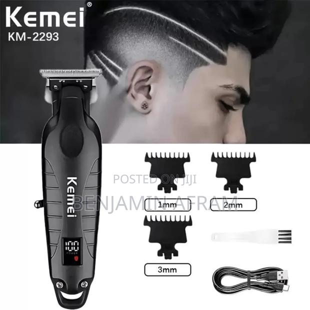 Rechargeable Metallic Hair Clippers · Photo 6