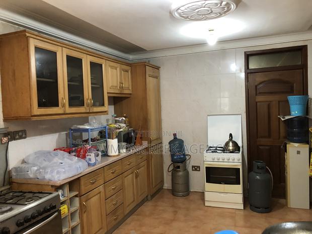 6bdrm Duplex in Spintex C18 for sale · Photo 3