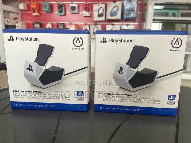 Powera Solo Charging Station for PS5 Wireless Controllers · Photo 1