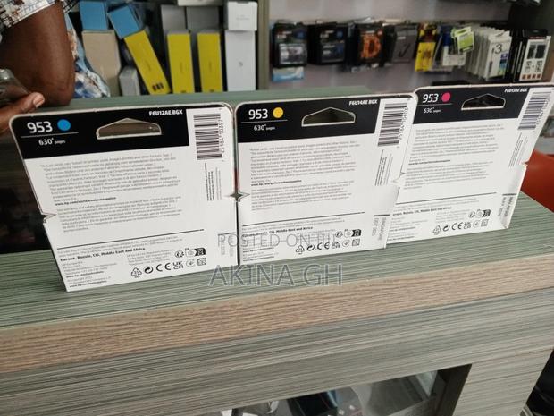 HP 952 Color Ink · Photo 2