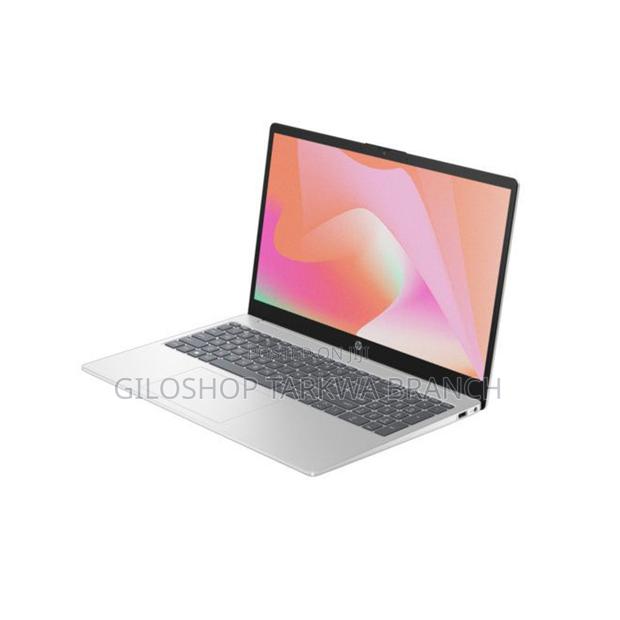 New Laptop HP 8GB Intel Core I7 SSD 512GB · Photo 1