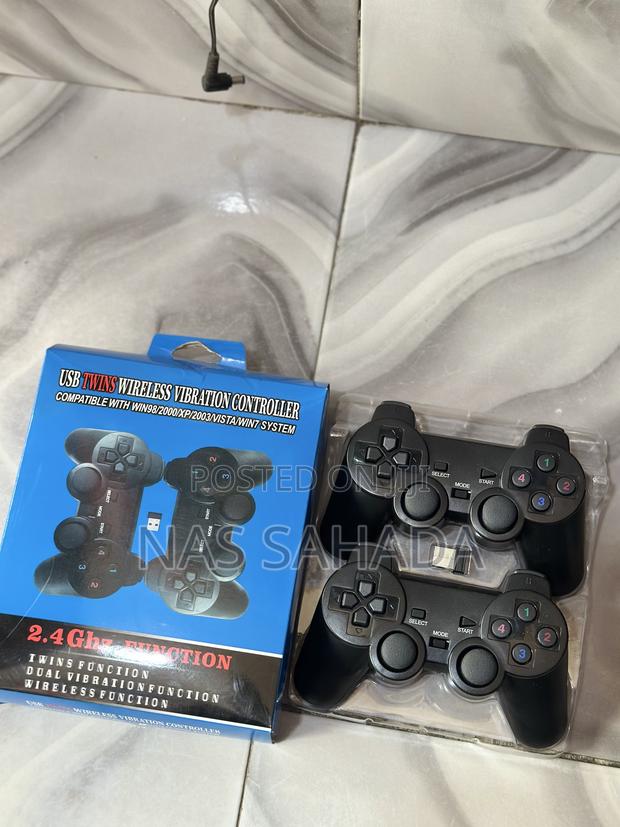 USB Twin Wireless Game Controller · Photo 2