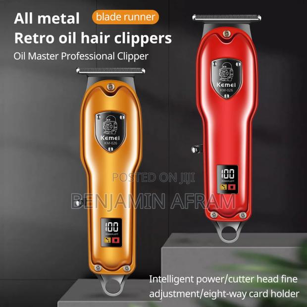 Rechargeable Digital USD Cordless Hair Clippers KM-026 · Photo 1