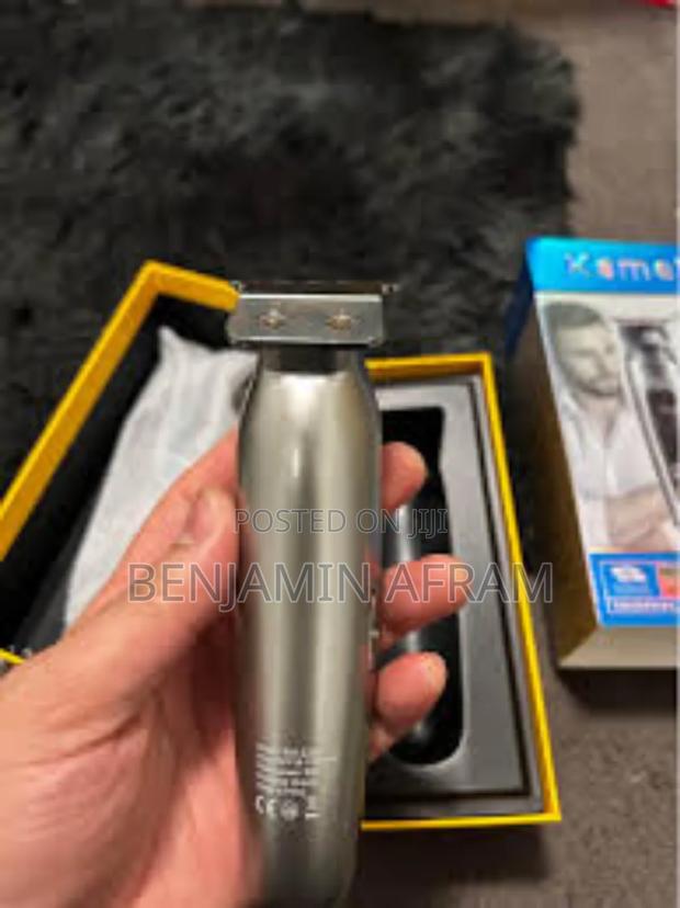 Kemei Cordless Barbering Machine KM-2261 · Photo 3