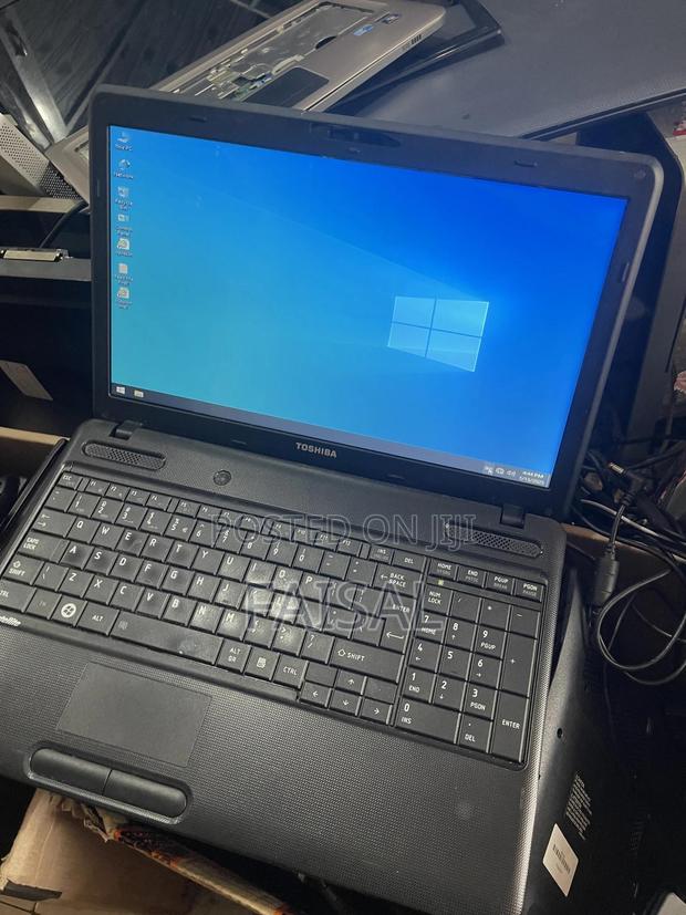 Laptop Toshiba Satellite C665 4GB Intel Core i3 HDD 500GB · Photo 3