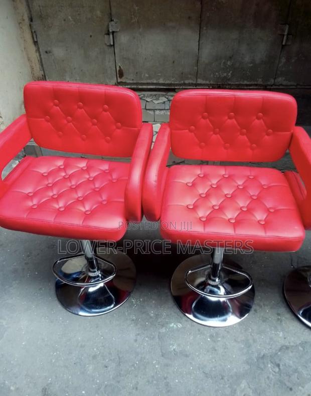 Modern Adjustable Home and Bar Chair · Photo 1
