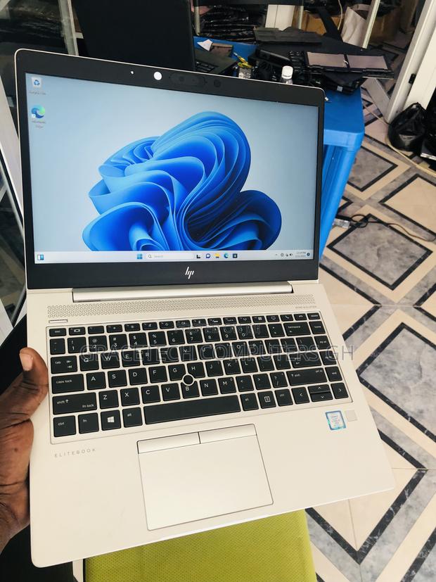 Laptop HP EliteBook 840 G6 16GB Intel Core I7 SSD 256GB · Photo 3
