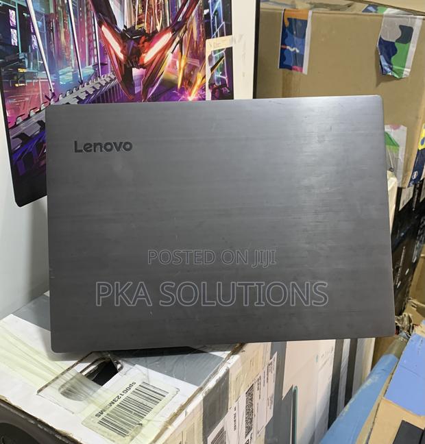 Laptop Lenovo 8GB AMD Ryzen 5 SSD 256GB · Photo 5