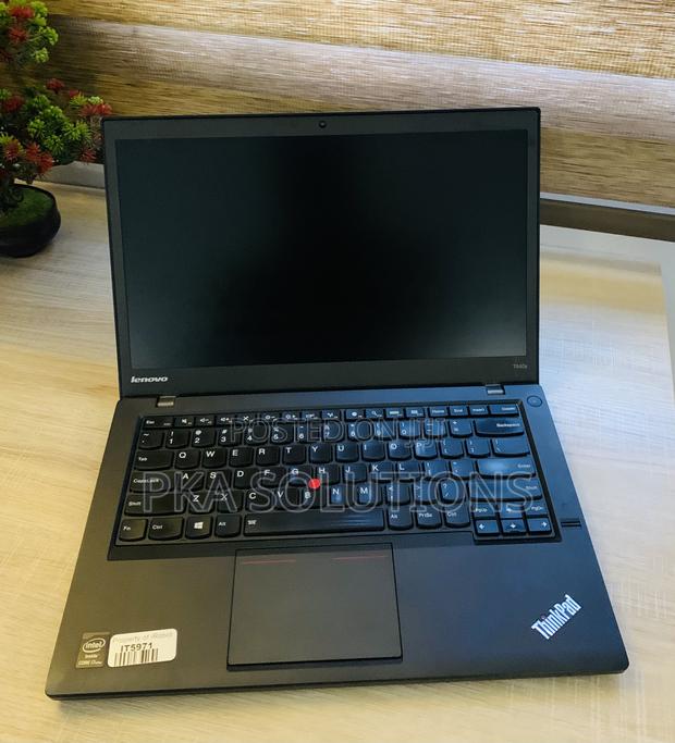 Laptop Lenovo ThinkPad T440s 8GB Intel Core I7 SSD 256GB · Photo 2