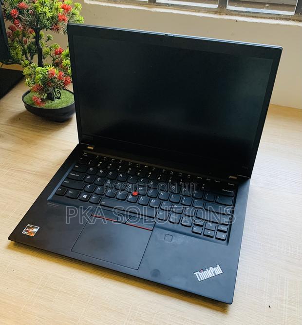 Laptop Lenovo Thinkpad T14s Gen 2 8GB AMD Ryzen 7 SSD 256GB · Photo 3