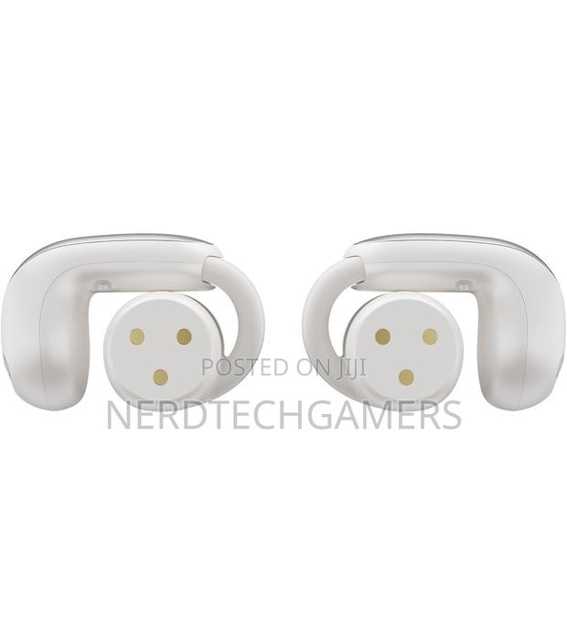 Bose Ultra Open Earbuds, Open Ear Earbuds for Comfort · Photo 4
