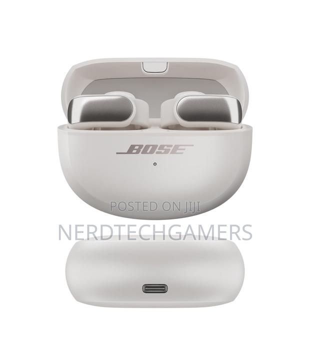 Bose Ultra Open Earbuds, Open Ear Earbuds for Comfort · Photo 5
