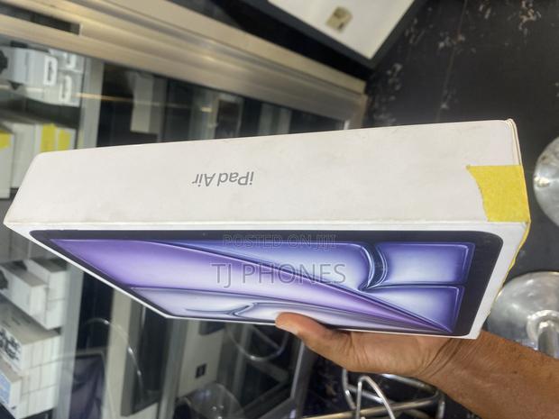 New Apple iPad Air 11 (2024) 128 GB Gray · Photo 2
