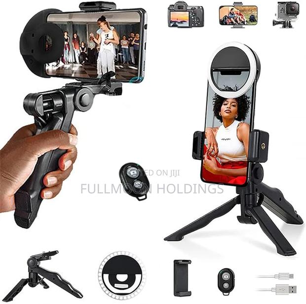 Selfie Light With Handheld Tripod · Photo 5