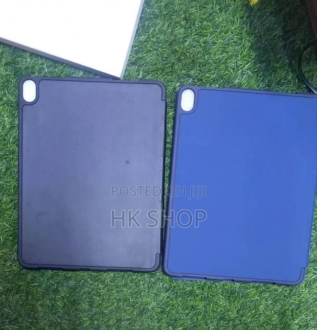 Apple iPad Air 4/5 Smart Cover Case With Pen Slot · Photo 2
