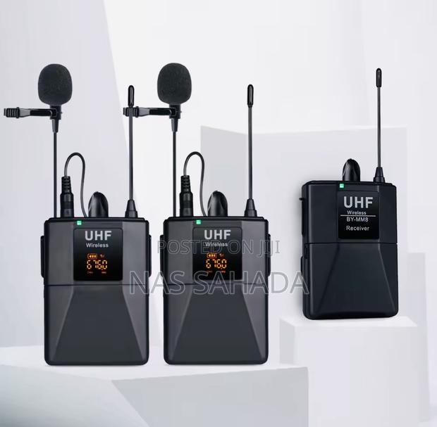 UHF Wireless Microphone 2 in 1 · Photo 1