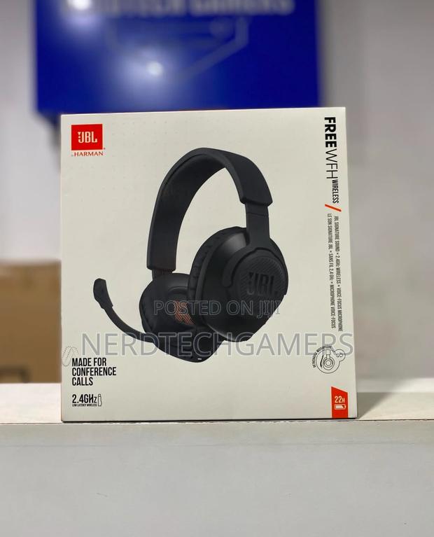 JBL FREEWFHWL Lifestyle - Wireless Over Ear · Photo 1