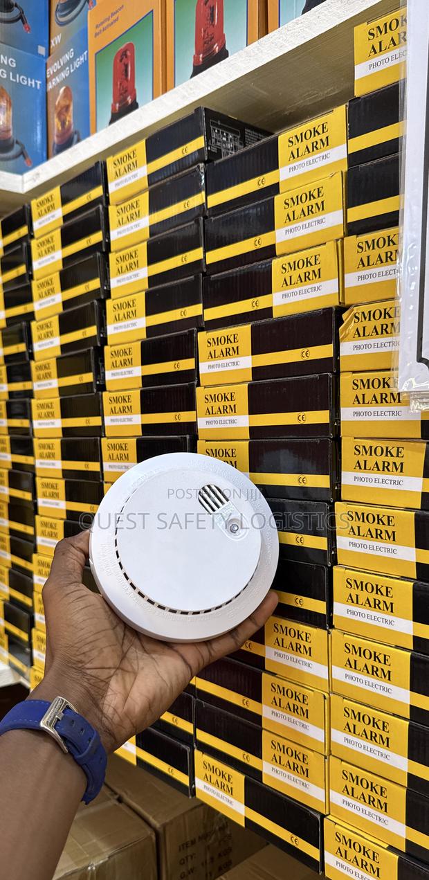 Smoke Alarm · Photo 1