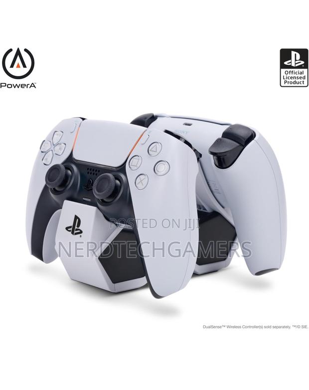 PS5 Controller Charging Station With Fast Dual Charging Dock · Photo 5
