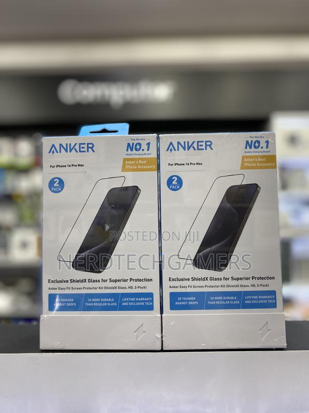 Anker Easy Fit HD Screen Protector, for iPhone 16 Pro Max · Photo 1