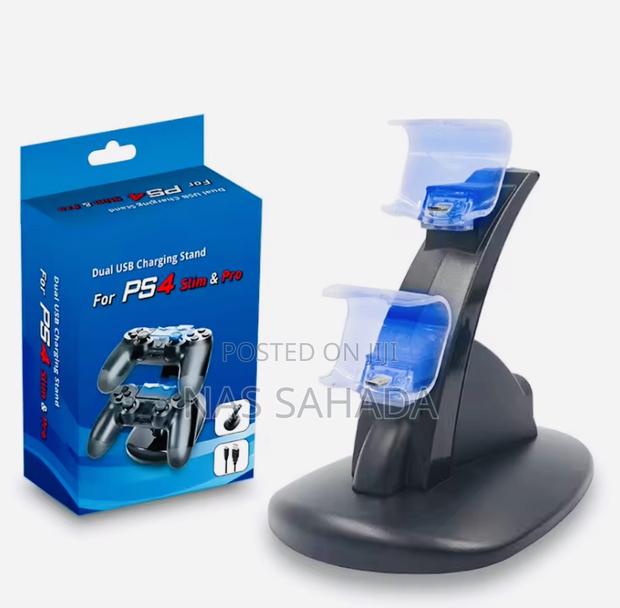 Dual USB Charger Stand for PS4 · Photo 1